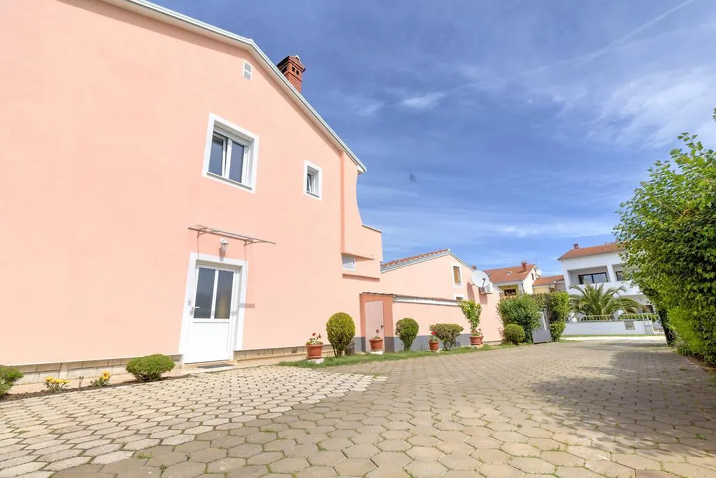Apartments Prodan Fažana 0*,  Kroatien