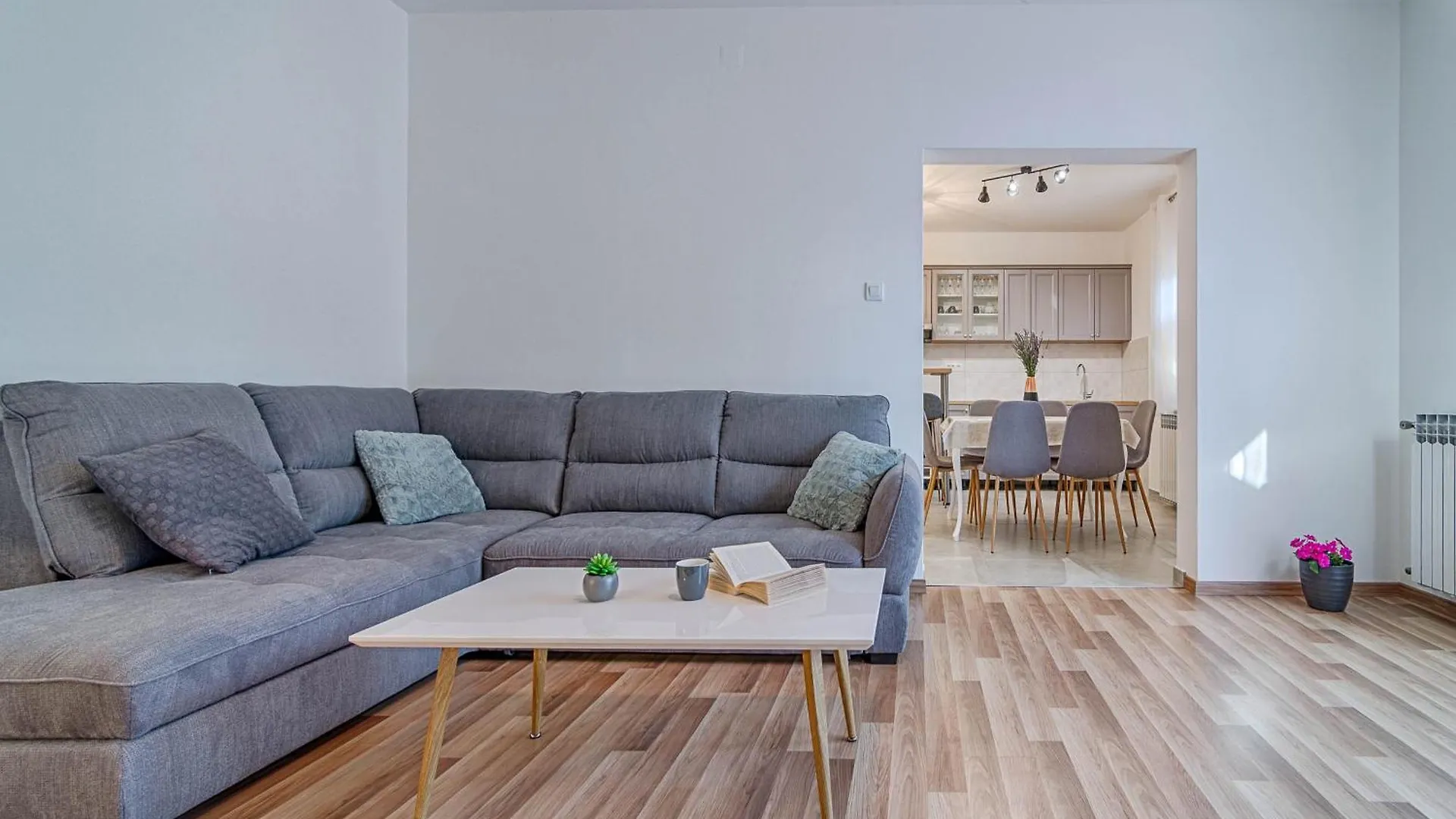 Apartments Prodan Fazana 0*,