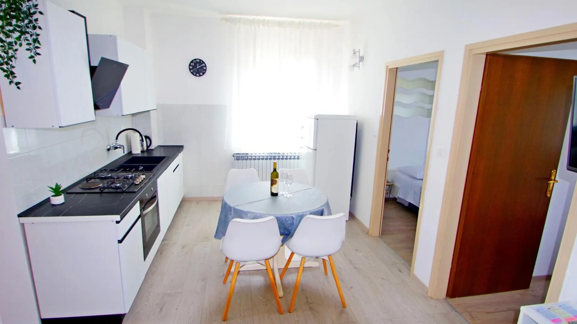 Apartments Prodan Fazana 0*,  Croatia